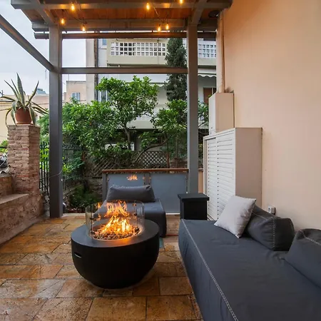 Majestic Overlooking Acropolis With Hot Tub *