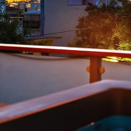 Majestic Overlooking Acropolis With Hot Tub *