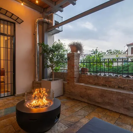 Majestic Overlooking Acropolis With Hot Tub Villa